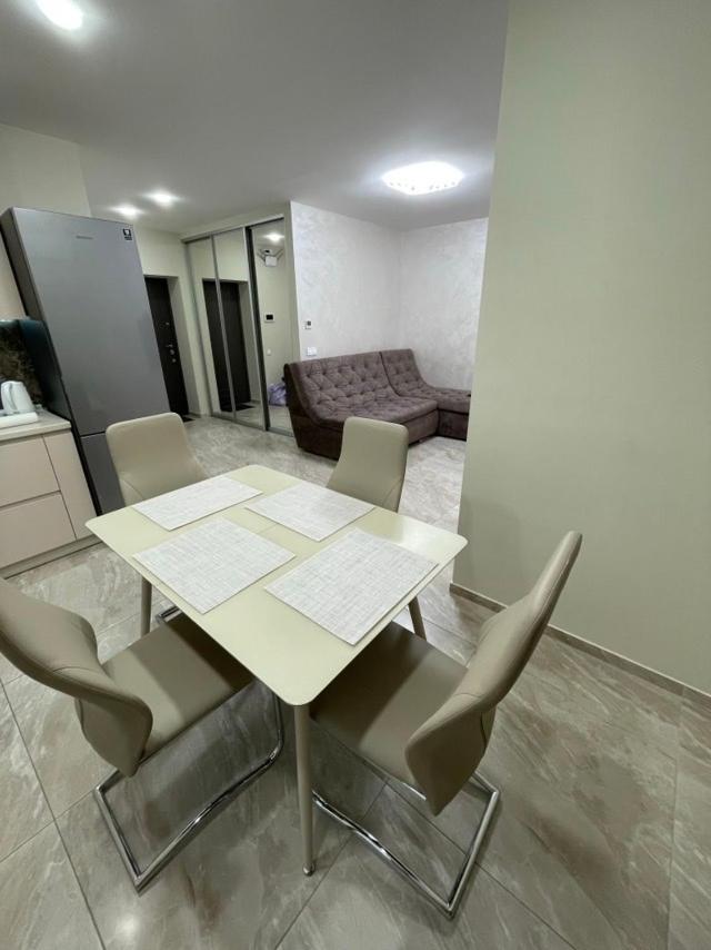 Apartment New Building In Center Днепър Екстериор снимка
